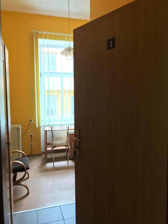 Clarus Mons Studio Hostel Czestochowa Exterior photo